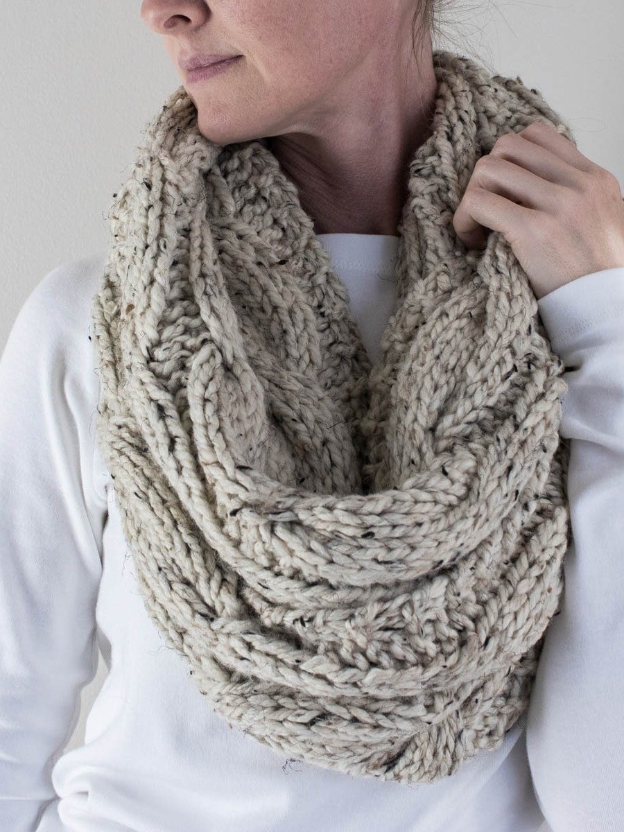 Chunky Cable Infinity Scarf Knitting Pattern - Snowdrop product image (1)