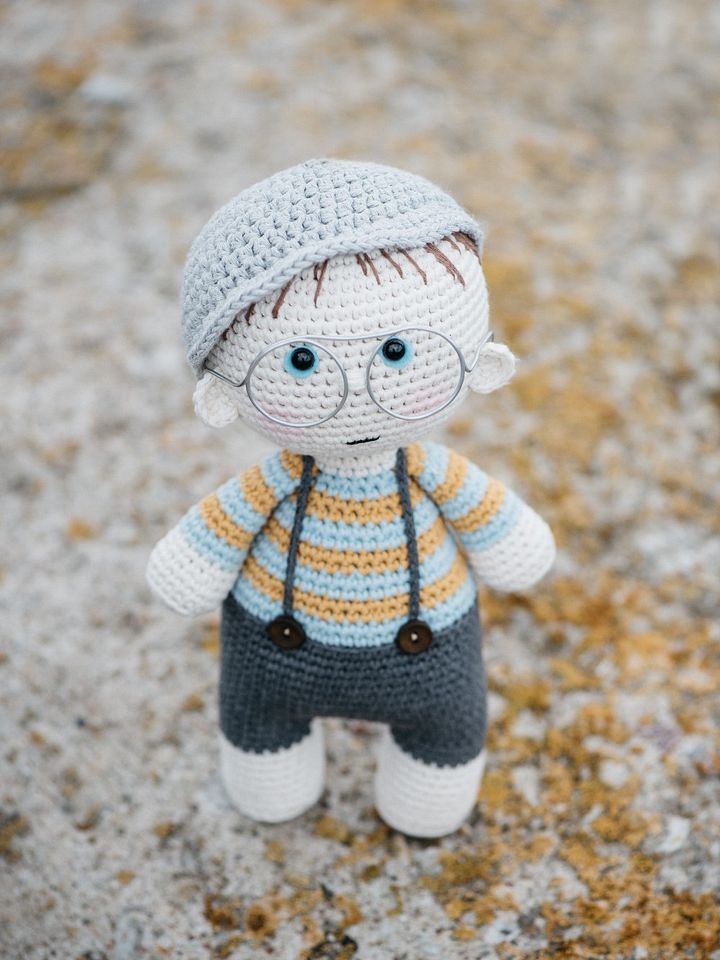 Christmas Toys to Crochet: Festive Creations for the Holiday Season product image (1)