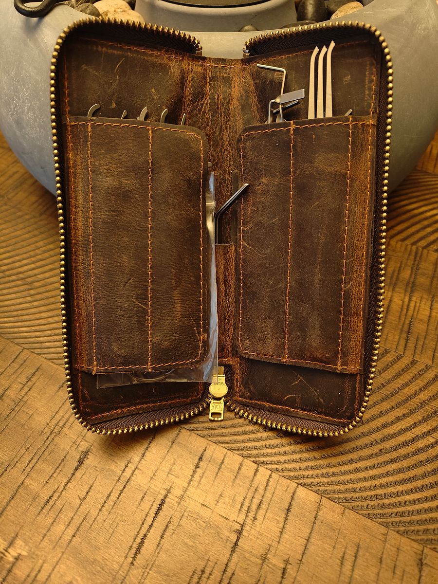 Leather zip case, Medium product image (3)