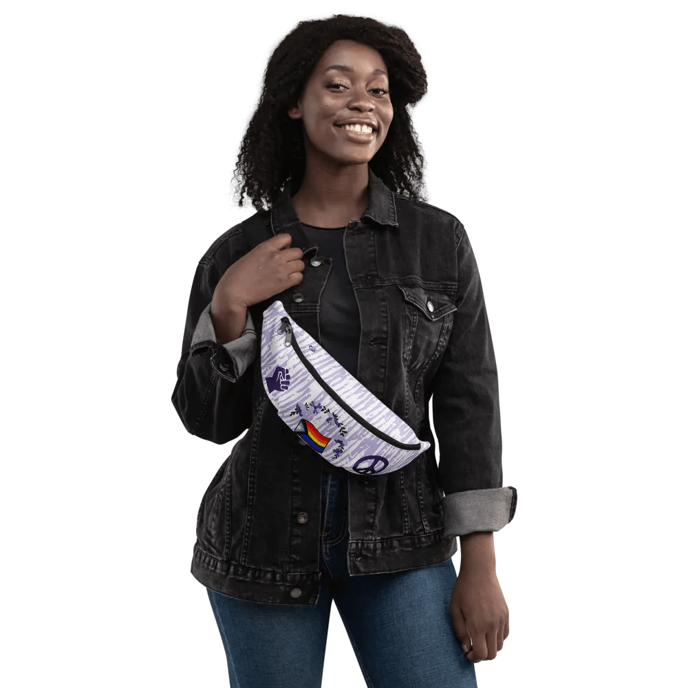 Love love Fannypack product image (6)