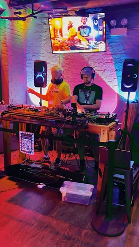 Day 1 was such a vibe!! @lebkattz @lavondarocks @xflowerangelx @kmftzg @leezee_beats @cadencereidj @playawootwoot you all kil...