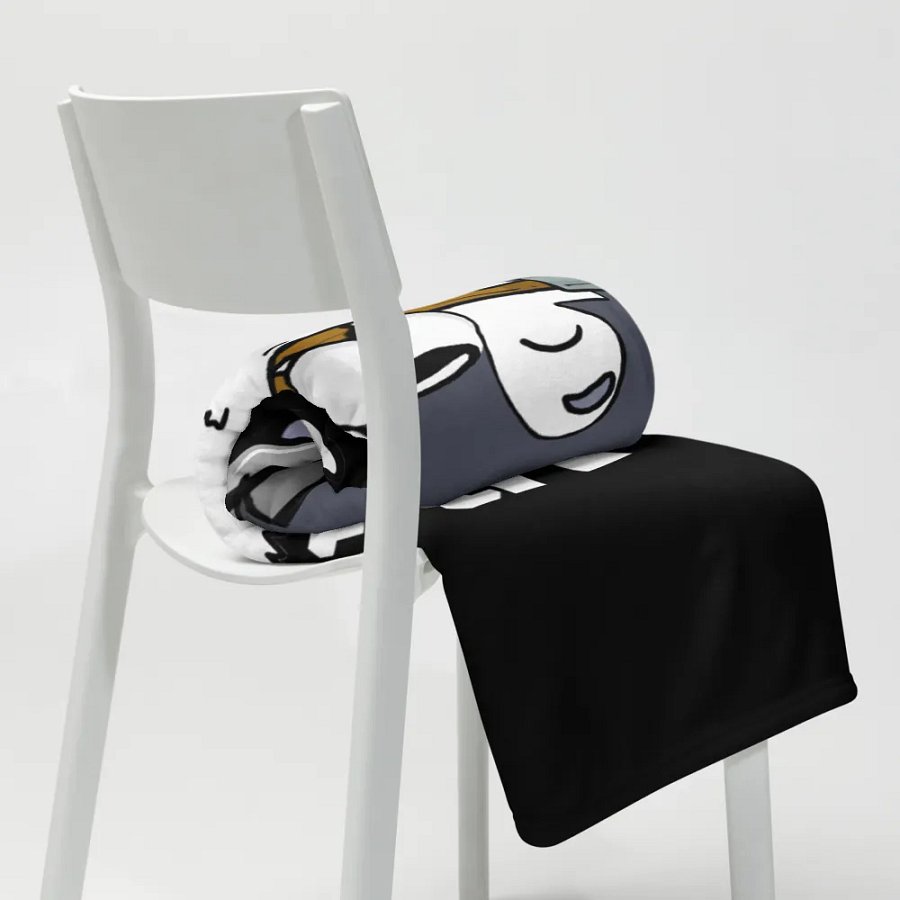 The Amadeus Raider Blanket product image (9)