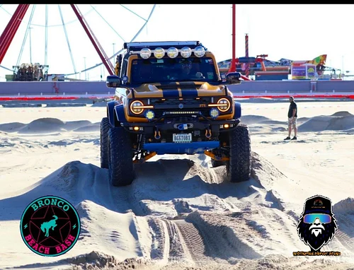King of the Hill! Great times were had on this year's @broncobeachbash sand course! Putting that @wickedcreationsinc long tra...