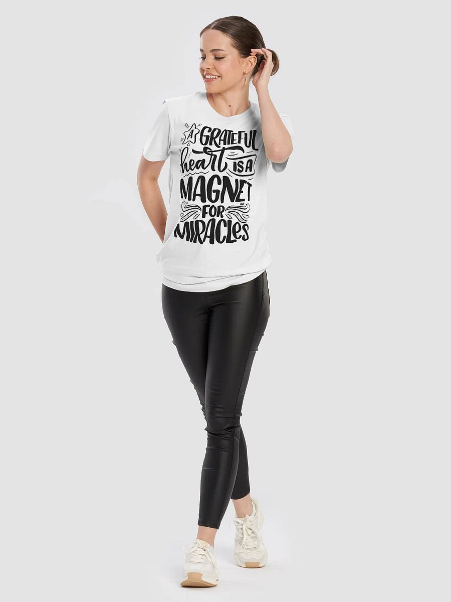 Grateful Heart Unisex T-Shirt product image (3)