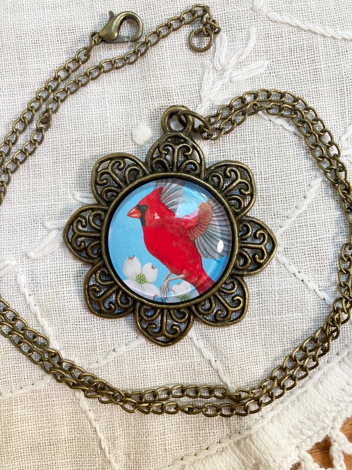 Pendant 'Cardinal + Dogwood' product image (2)