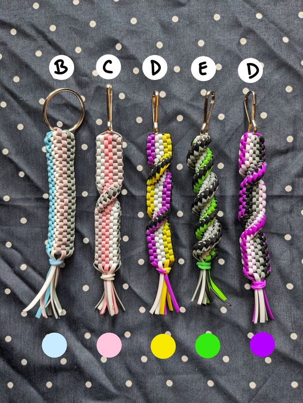 4-String Scoubidou Keychains product image (2)