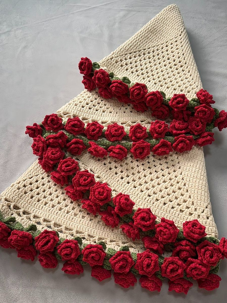 FREE Crochet Rose Flower Blanket Pattern PDF 🌹 product image (1)