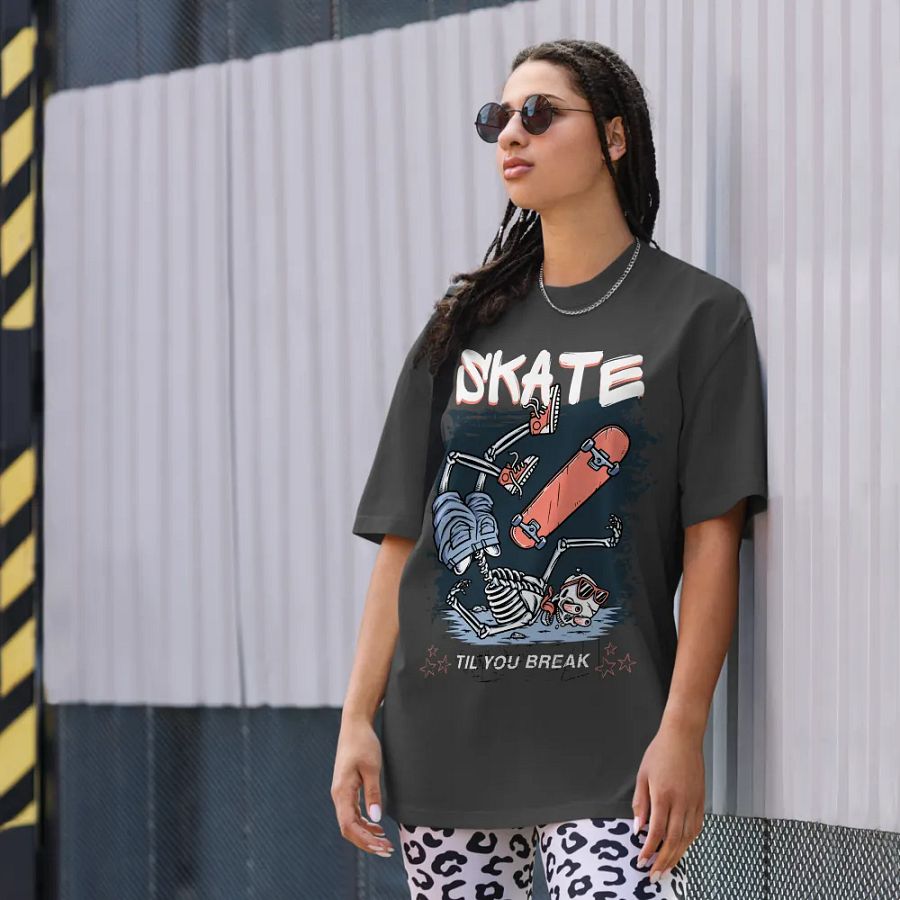 Skate til you break oversized tee product image (3)
