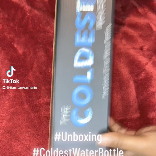 Literally the Best Water💧Bottle Ever! All Colors All Sizes Well Insulated Holds Ice 🧊 Up To 48 Hours‼️ All Caps are Non- Leak...