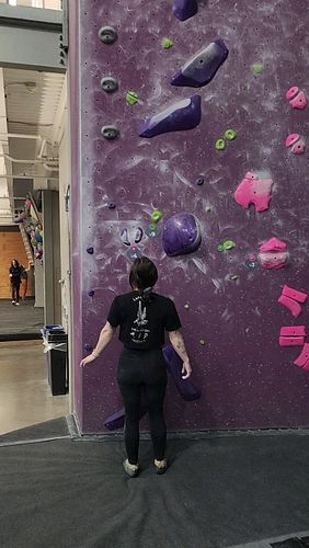 Been working on this one a bit. Happy to have finally finished it!
Another V4 in the books 🧗🏻‍♀️