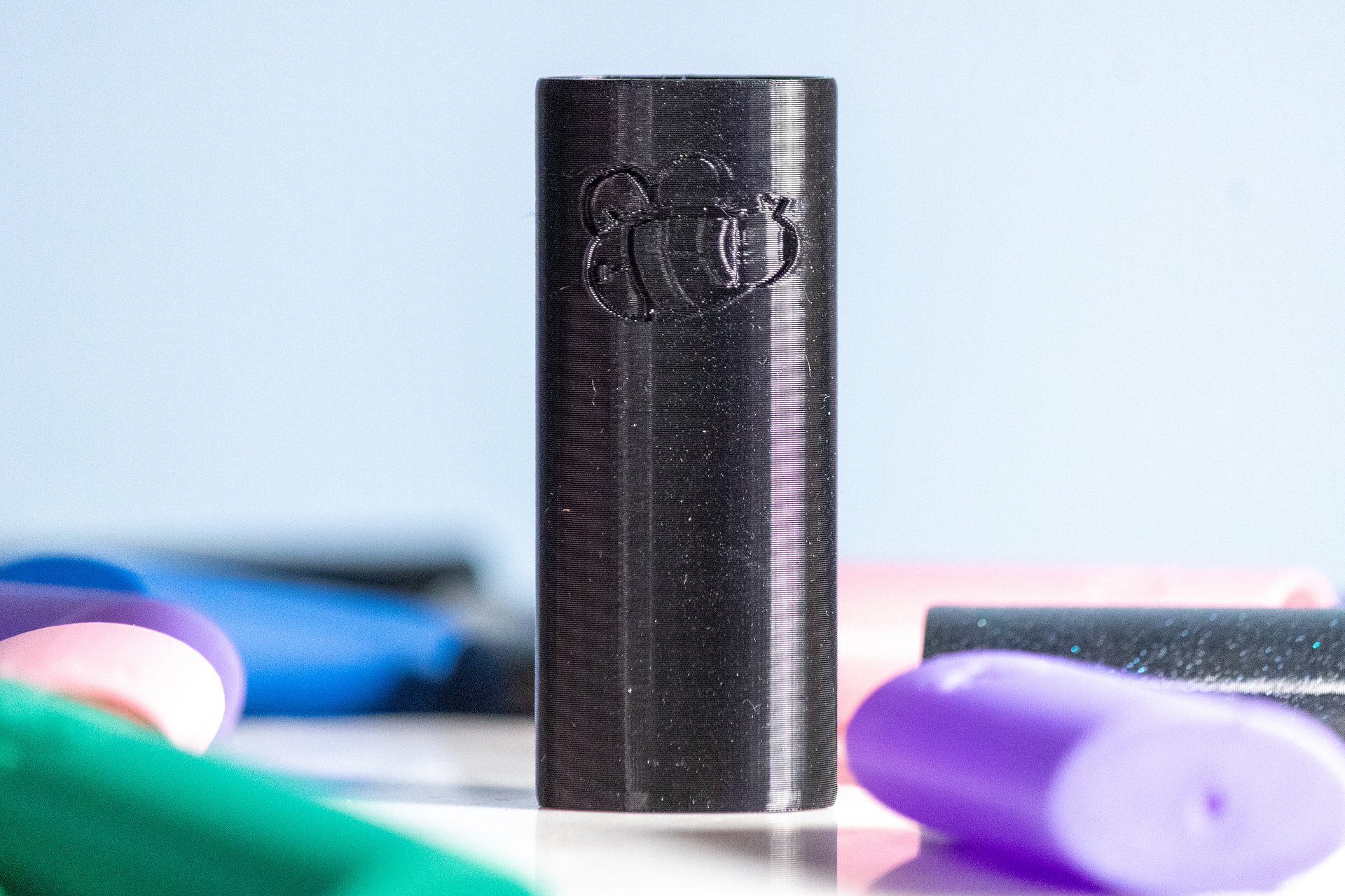 Bee Lighter Sleeve product image (8)
