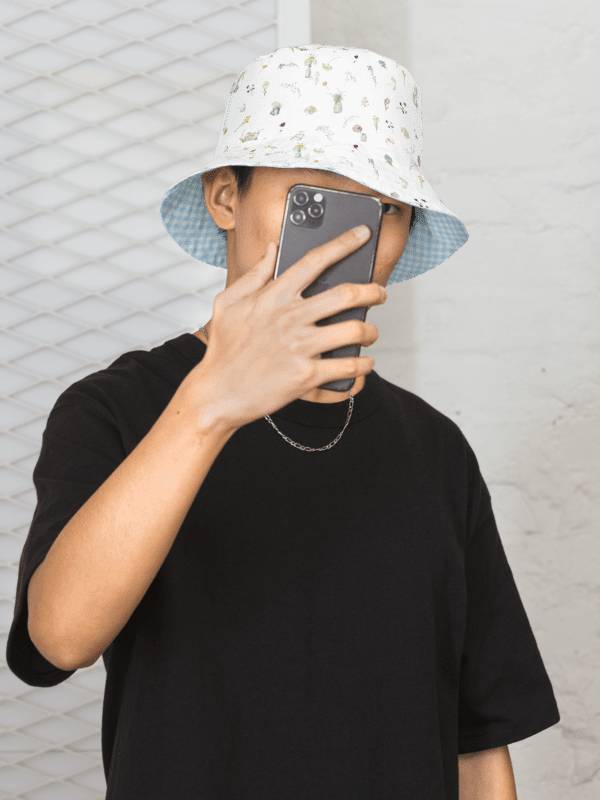 COTTAGE FLOWERS WHITE GINGHAM Reversible Bucket Hat - Wendehut fürs Festival product image (3)