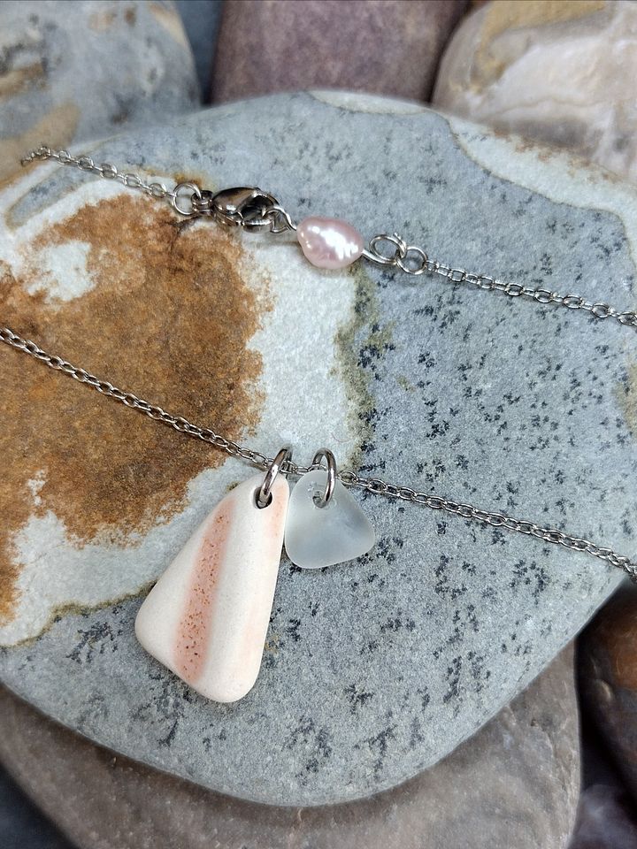 SEA GLASS NECKLACE product image (2)
