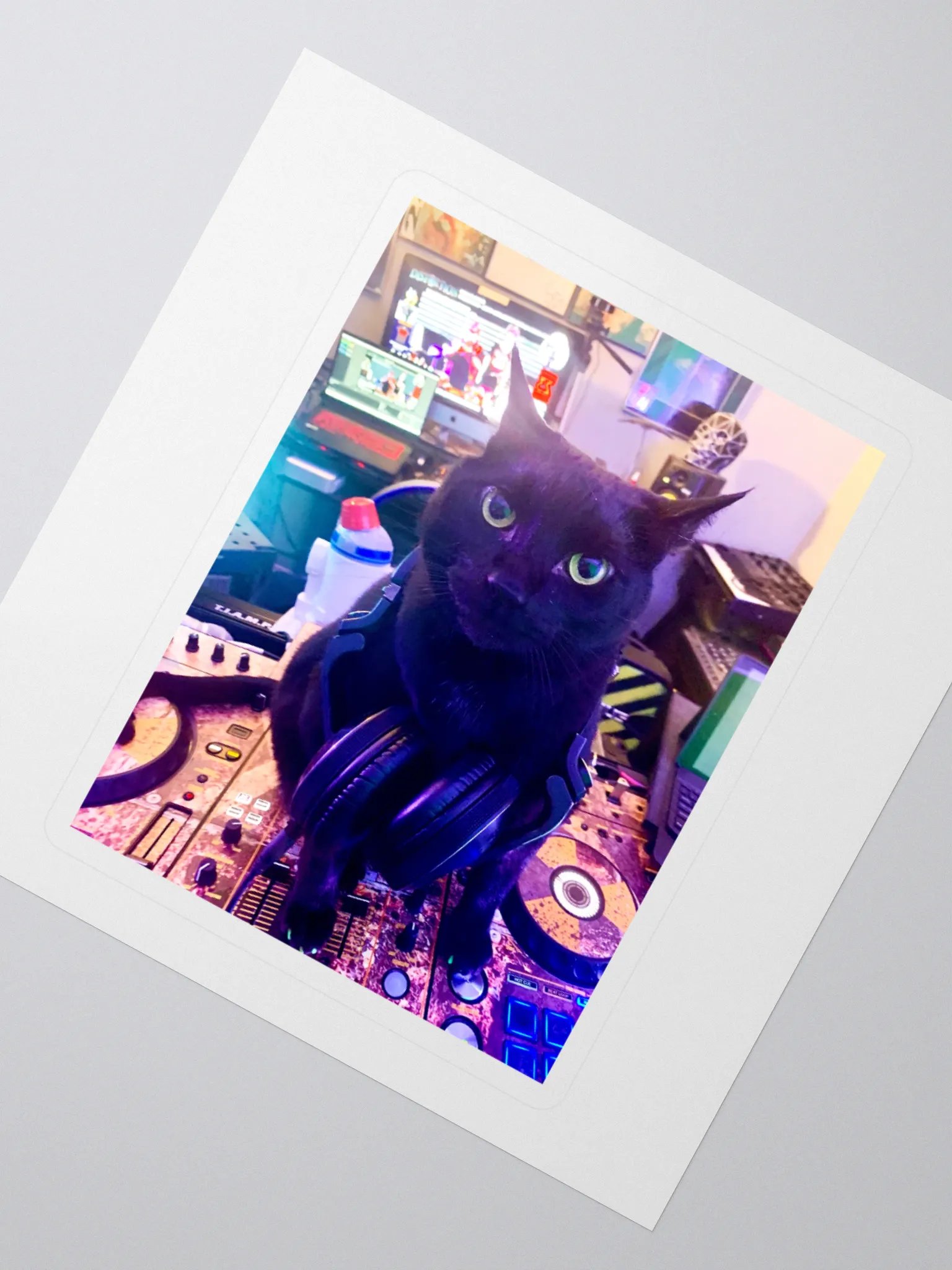 DJ STRIGOI MIXMASTER KISS CUT STICKER product image (2)