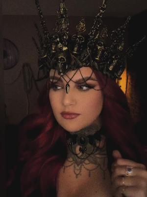 When you have red hair you have to do an Amarantha cosplay. Video inspired by the lovely @Rebecca Url ❤️  #acotar #booktok #amarantha #amaranthacosplay #amaranthaacotar #underthemountain 