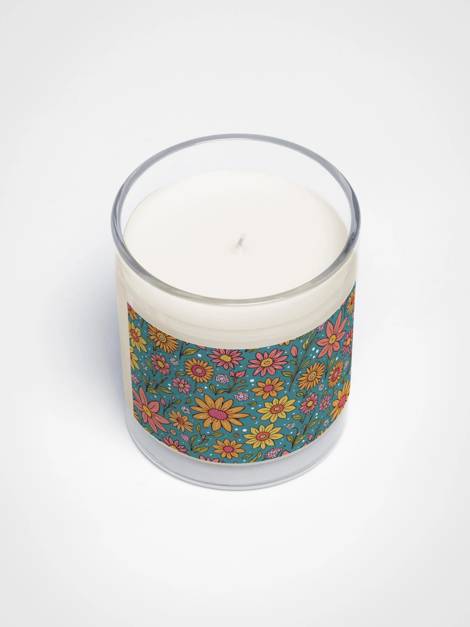 Flower Power Daisy Soy Candle With Retro Wildflower Design product image (3)