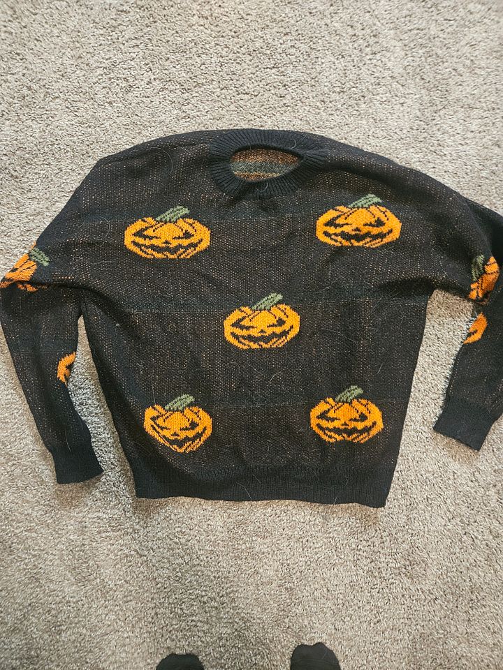 Pumpkin Sweater product image (1)
