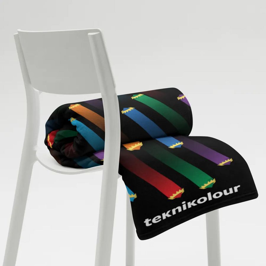 Heartfall Blanket (XL) product image (9)