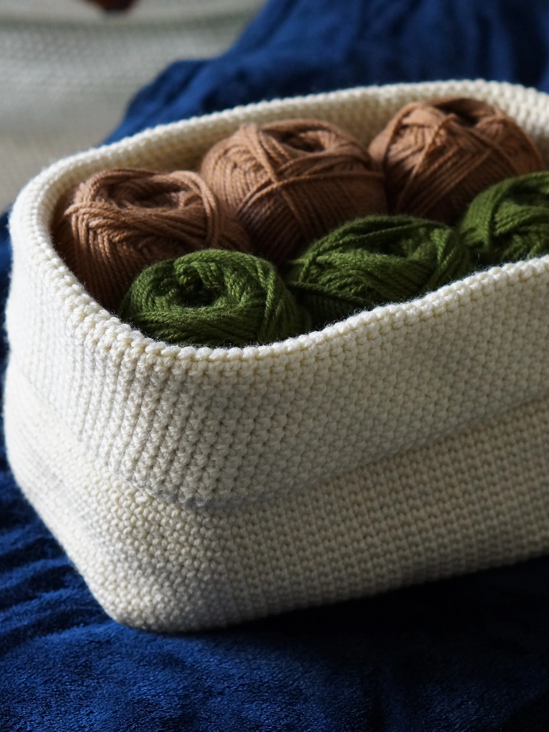 Folded rectangular basket crochet pattern product image (3)