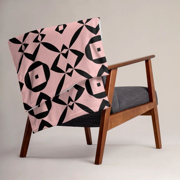 Cute Geometric Pattern Throw Blanket product image (1)