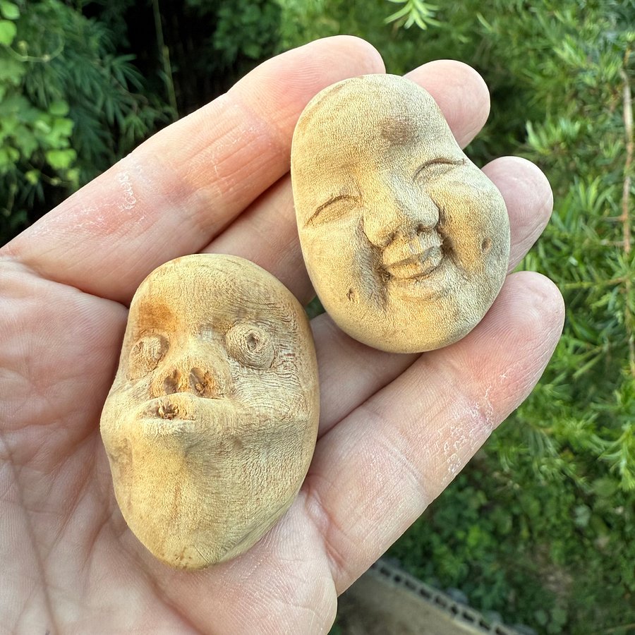 🎎 Vintage Japanese Hyottoko & Okame Carved Seed Faces – Japan Antique Roadshow product image (7)