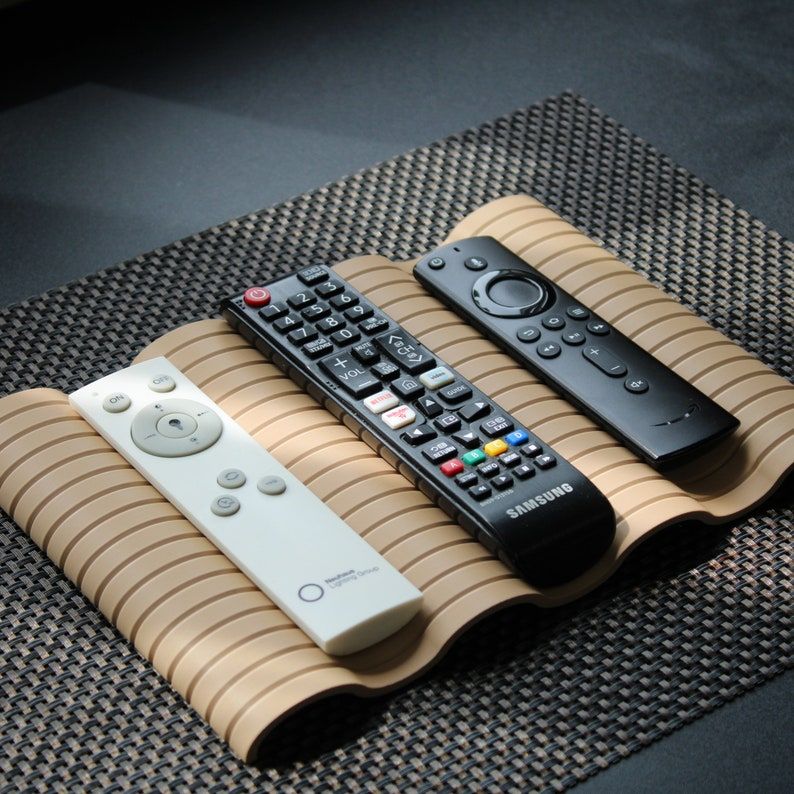 Wave Remote Control Holder [Small] product image (5)