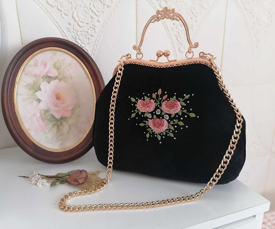 Velvet with pink roses Handbag product image (1)