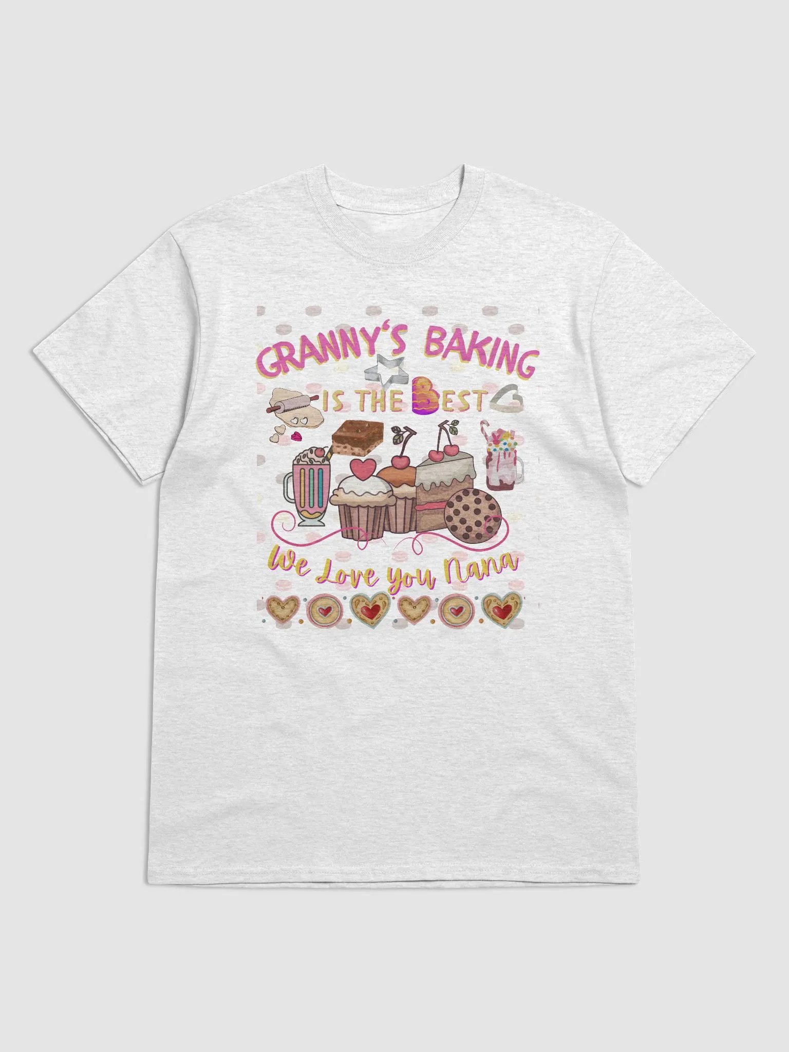 T shirt grandma depicting ‘Granny’s baking  is the best” We love you nana.   Perfect gift from grandchildren, product image (1)