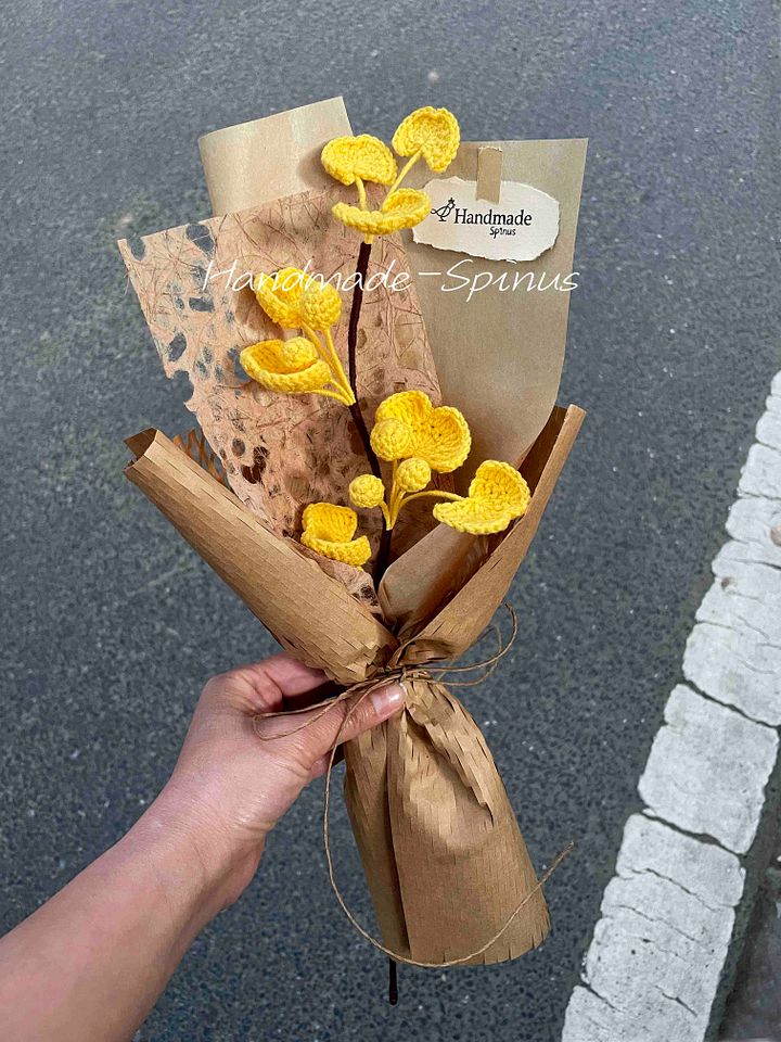 Gingko Crochet Knit Bouquet product image (2)