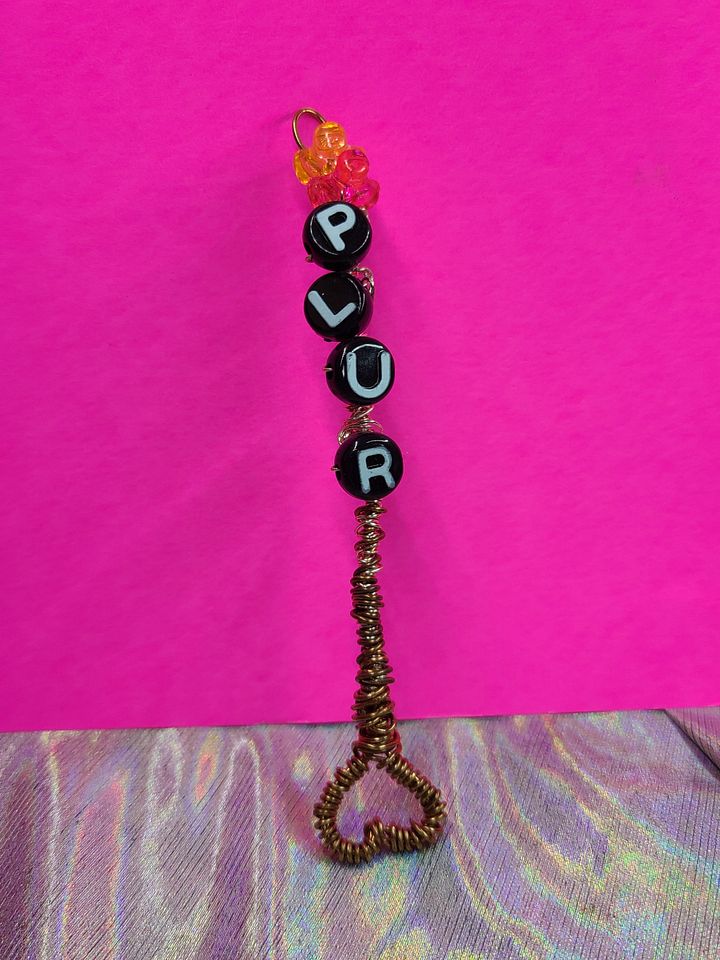 Kandi PLUR Handmade Bubble Wand - wire wrapped pendant product image (1)