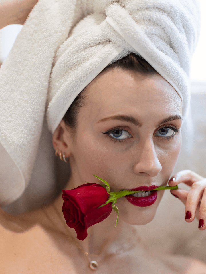 February 2025: Vday Mood product image (1)