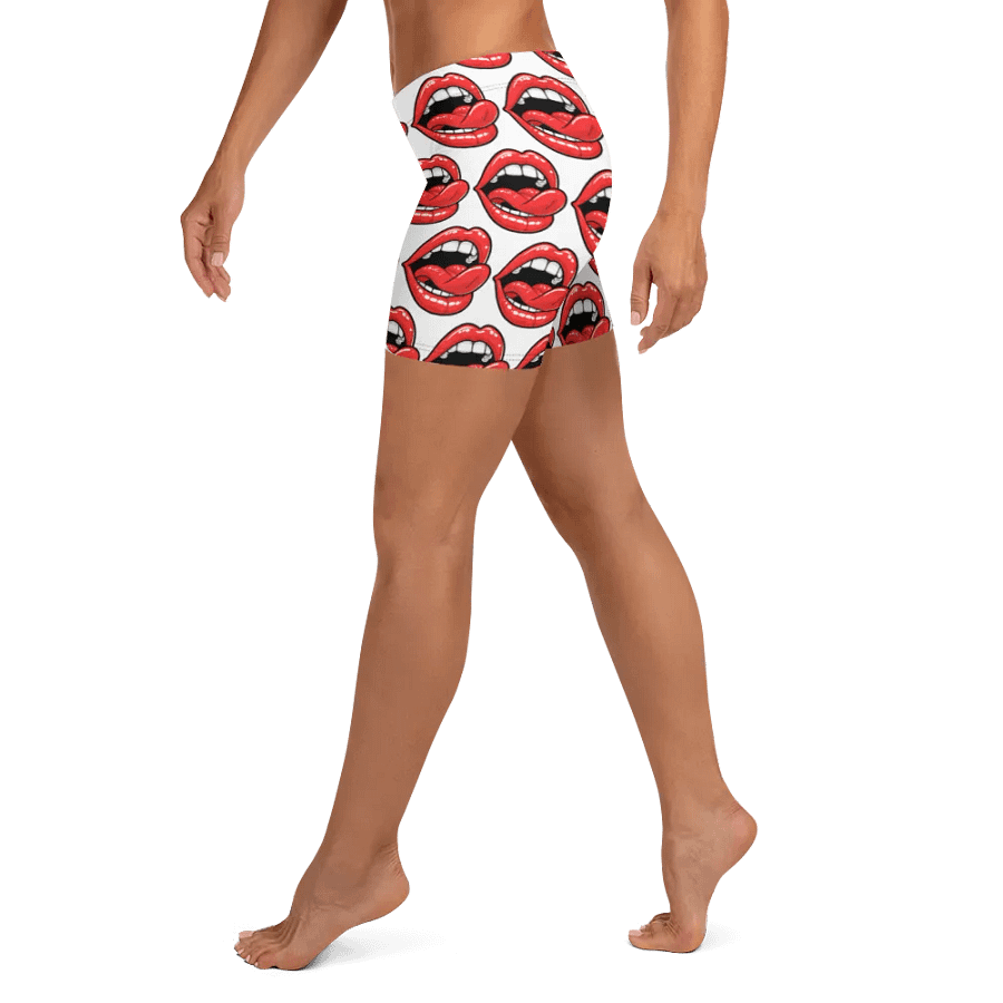 RED WHxRE LIPS ALL OVER product image (3)
