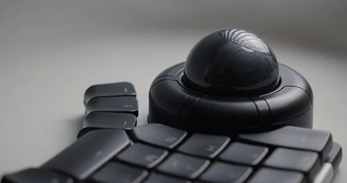 More nice images of the nice trackball 😎⁠
⁠
==⁠
#mechanicalkeyboards #keebs #mechkb #mechkeys #mechanicalkeyboard #keycaps #k...