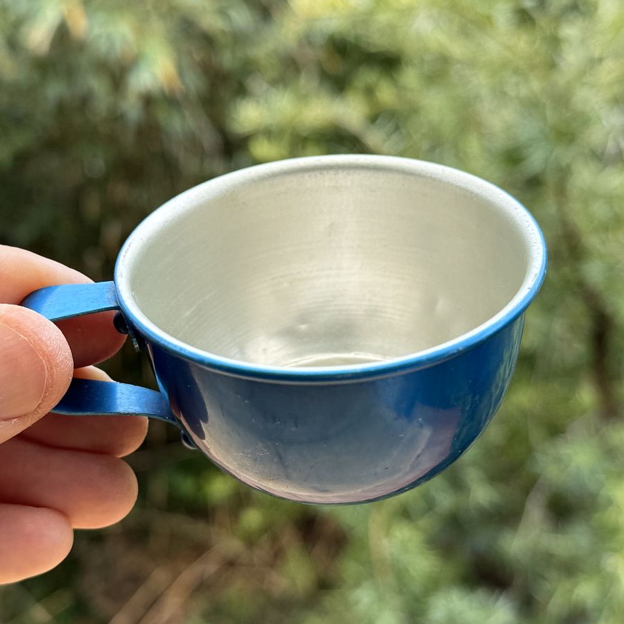🎎 Blue aluminum kindergarten milk cup – Japan Antique Roadshow product image (7)