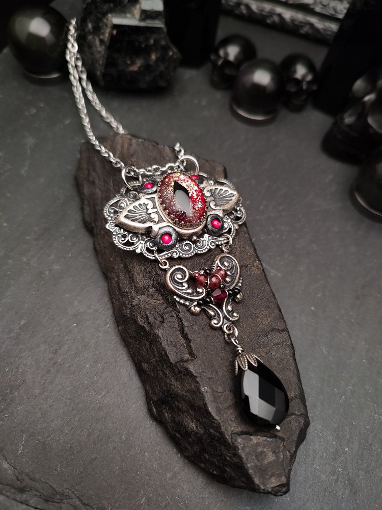 Eye Painted Amulet - Sanguine product image (3)
