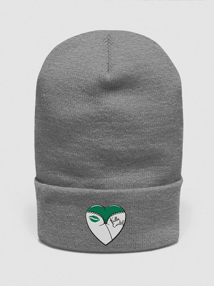 KILLA_EMILY GREEN HEART BUTT HOGO ON GREY BEANIE product image (1)