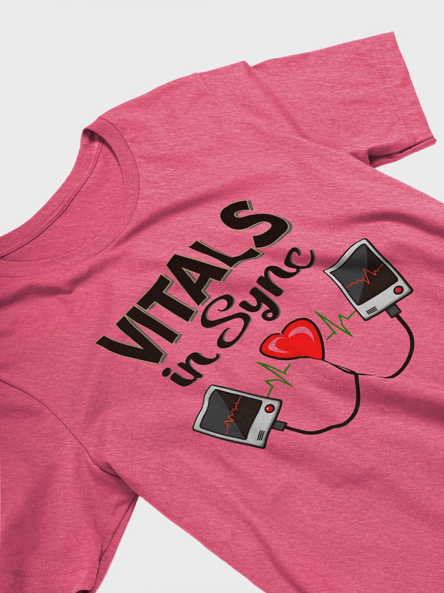 Synced Hearts Graphic Tee product image (23)