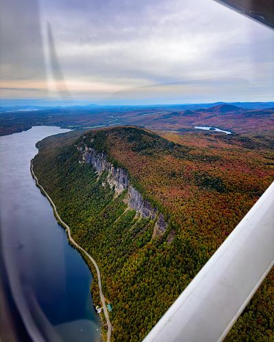 Best time of year to fly 🍁
#fall #Autumn #fallleaves #flying #cessna150 #cessna #Vermont #802
