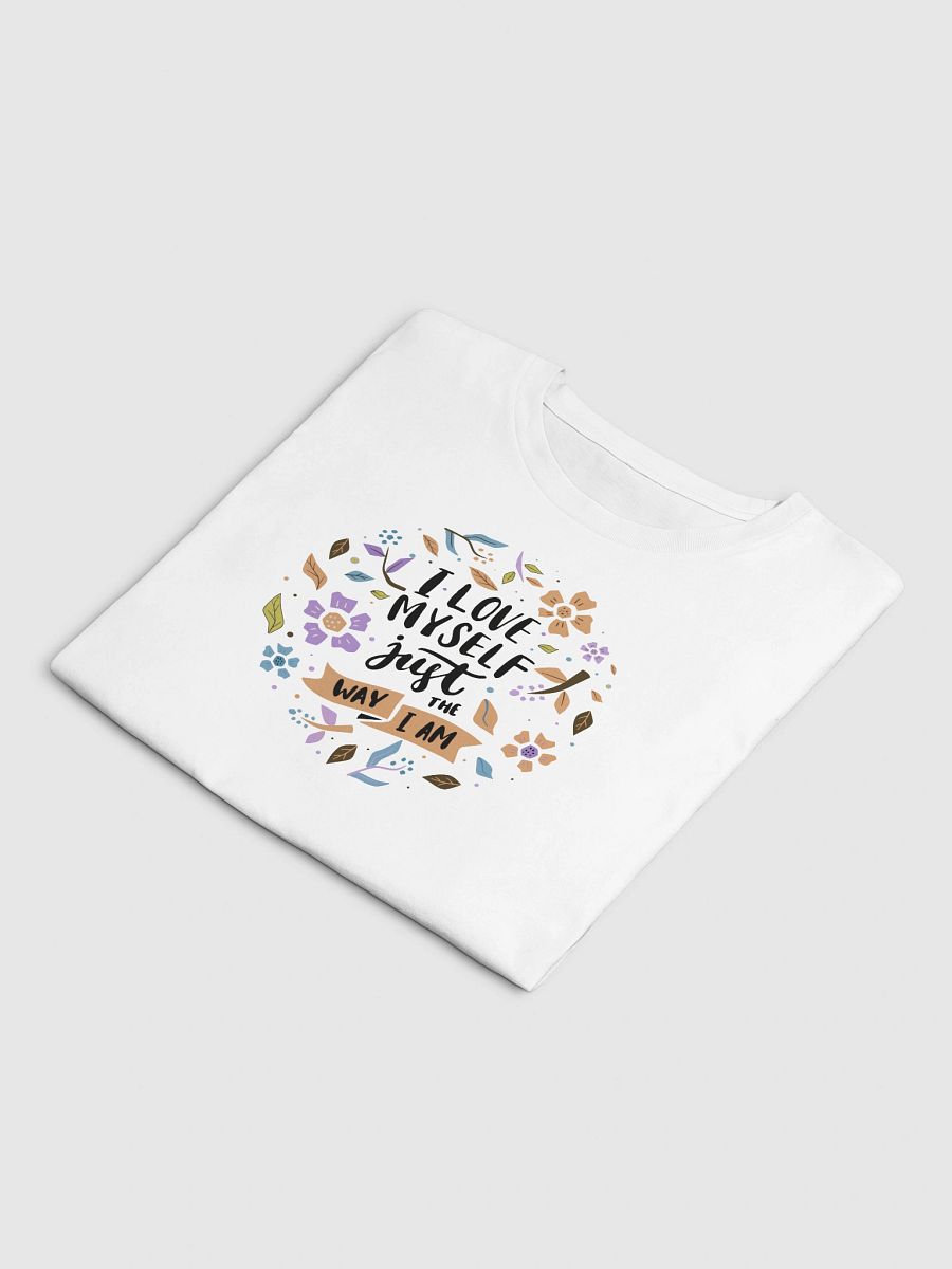 I Love Myself the Way I Am Crop Top Women's T-Shirt product image (36)