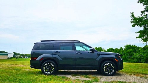 This #santafe blows my previous 2 family haulers out of the water. The comfort, tech and interior space packaging is far supe...