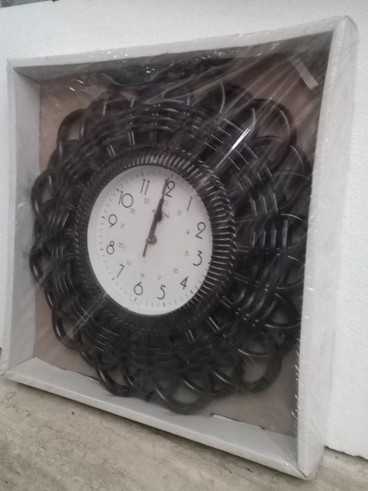 wall clock product image (2)