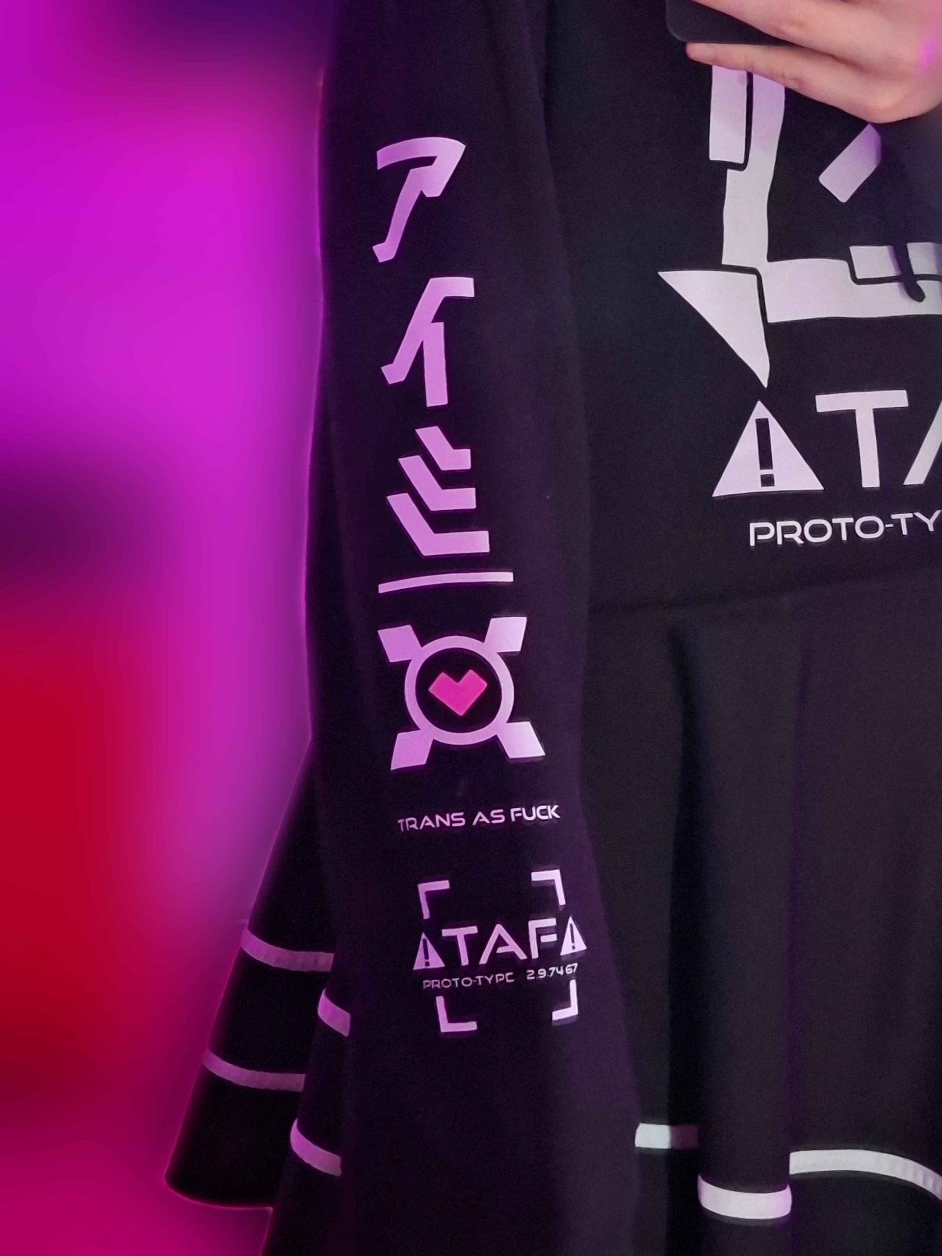 TAF PROTO-TYPE / 2.9.74.67 / CROPPED HOODIE product image (5)