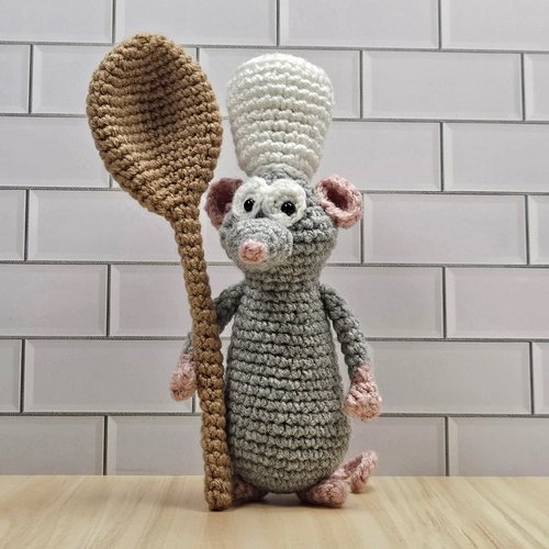 In case anyone was wondering, I still do custom orders! I just finished up this Remy for a Christmas gift. Love how he turned...