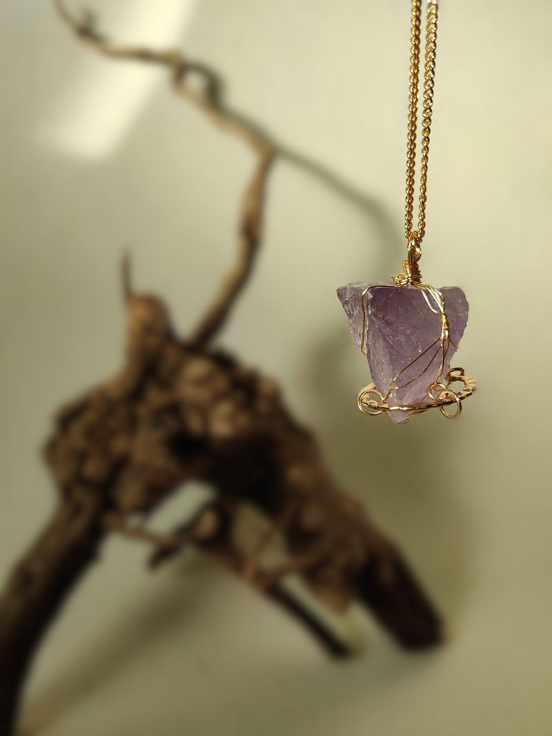 Amethyst Raw Crystal no. 02 - Haunter