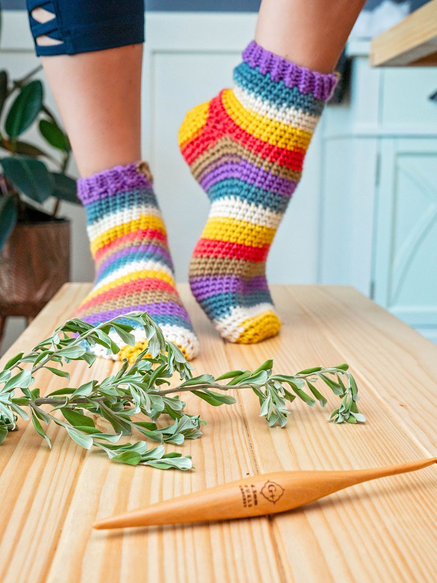 Felici Beginner Crochet Socks product image (1)