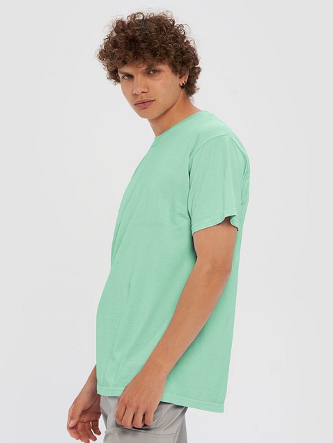 Photo showing Comfort Colors Garment-Dyed Heavyweight T-Shirt