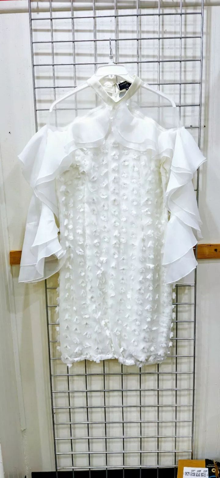 XL White Floral Sheer sleeve dress product image (1)
