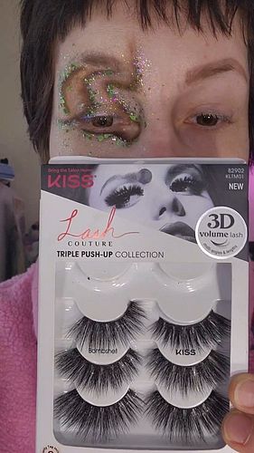 Let's do a fun glitter eye look. I recently went on a lash haul at CVS and got a few different kinds of @kissproducts Lashes ...