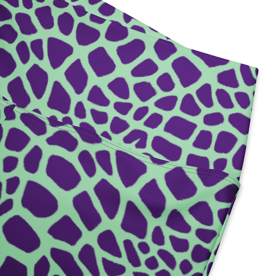 Green Giraffe Flare Leggings product image (4)
