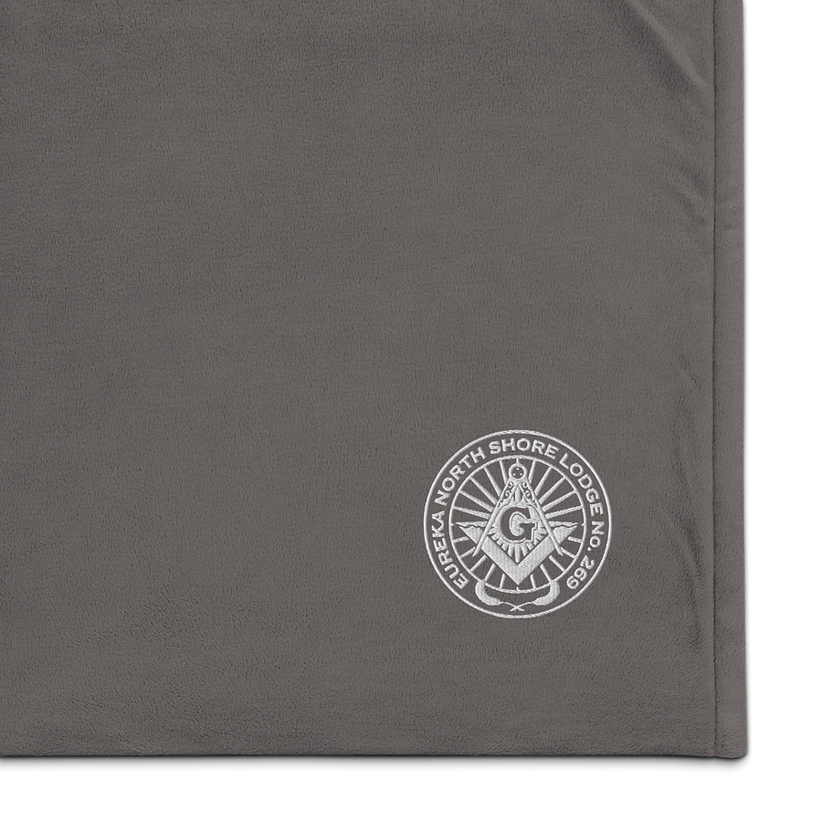 Eureka Sherpa Throw product image (1)